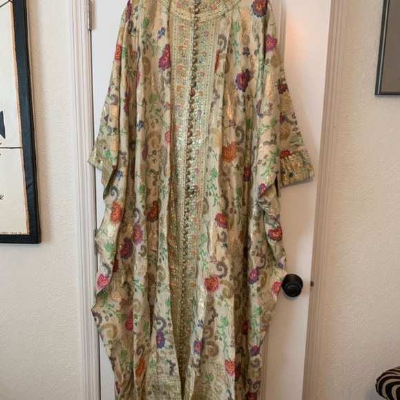 Angela Lansbury Academy Awards dress - Picture 4 of 6